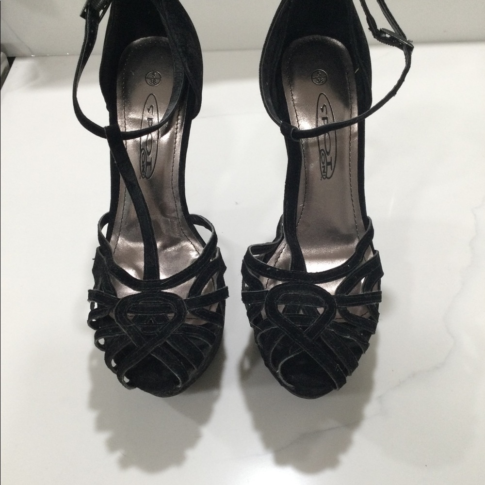 Fun heels - Picture 4 of 4